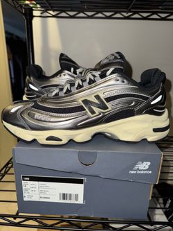 New Balance 1000 Silver Metallic Sz 10