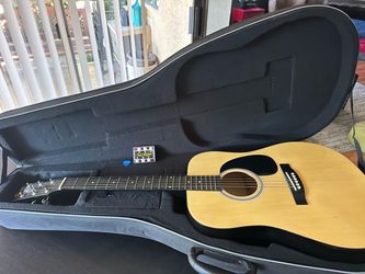 Squier/Fender Acoustic Guitar w/ case