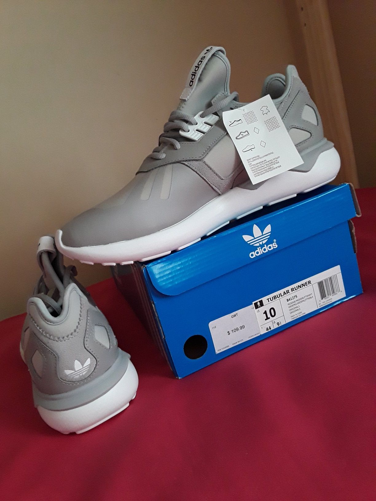 New Men's Adidas Tubular Runner Size 10