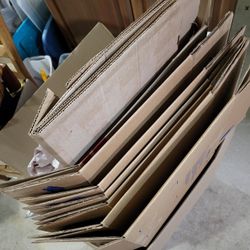 Moving Boxes - Free - Curb Alert