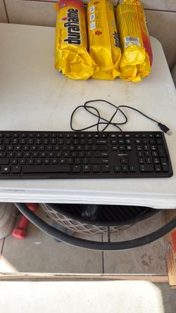 Wired Amazon keyboard