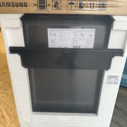 Samsung - 24" AutoRelease Dry Smart Built-In Stainless Steel Tub Dishwasher with 3rd Rack, Linear Wash, 39dBA - Black Stainless Steel Model:DW80R9950U
