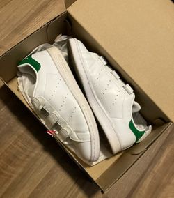 Velcro Stan Smith (size 7.5)