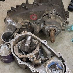 Jeep 242 Transfer Case and Parts