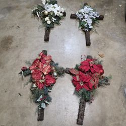 Lg 31 Inch Christmas Crosses 