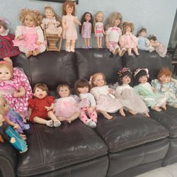 Dolls And Clothes 