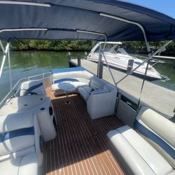 2013 Pontoon Clean Fla Title In Hand 