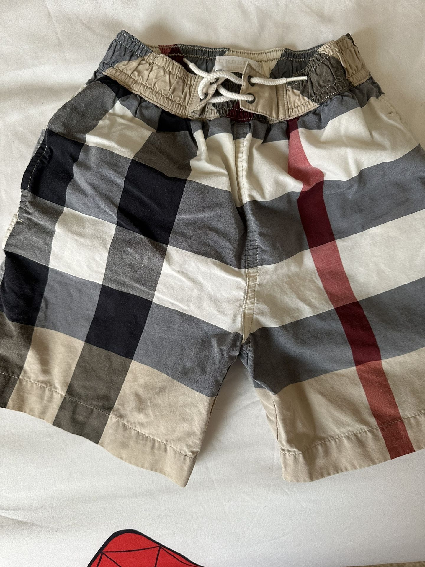 Burberry Kids Trunk 