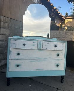 Cute Dresser Or Use As Hutch