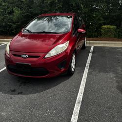 2013 Ford  Fiesta 