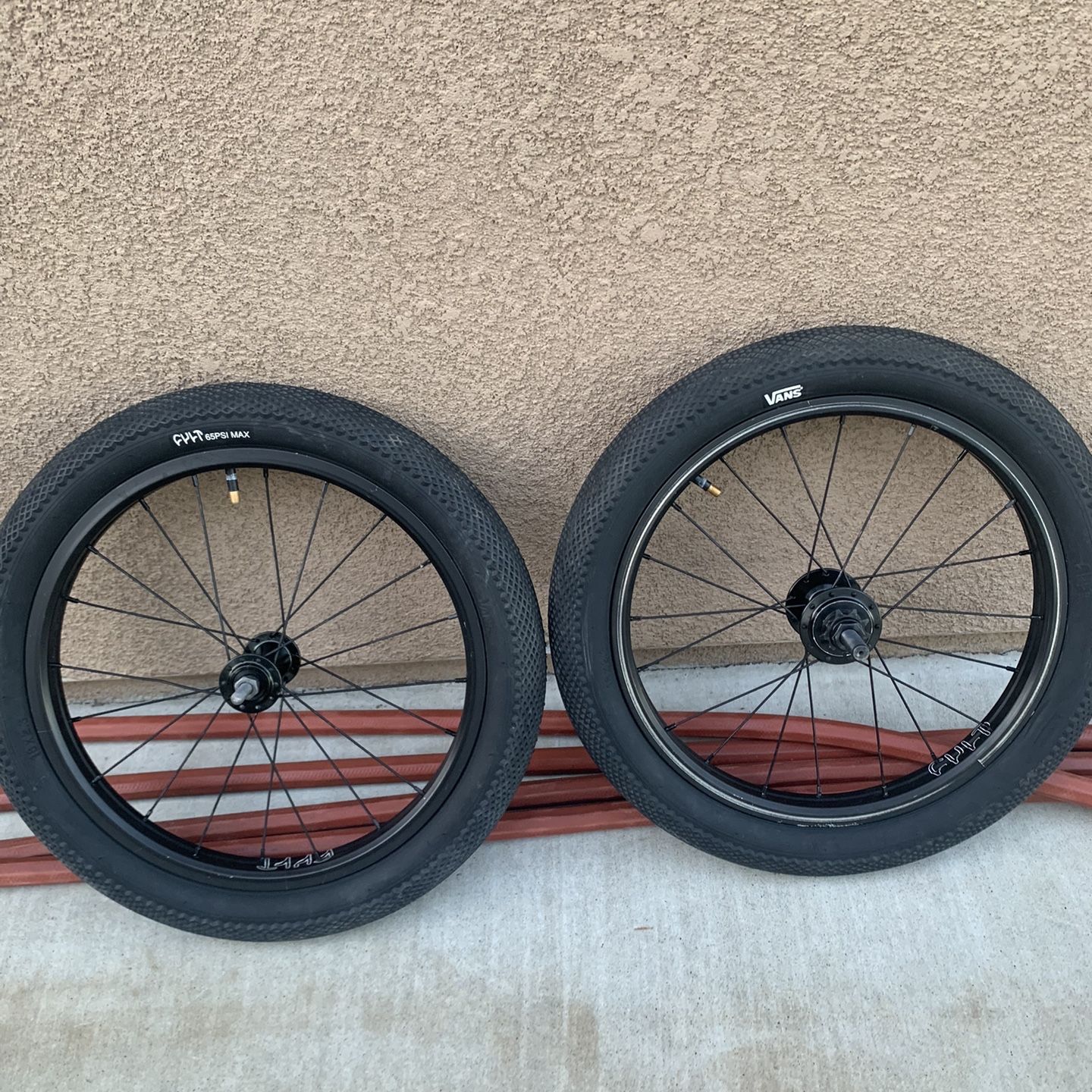 Cult Juvenile 18 Inch Wheel Set for Sale in Temecula, CA - OfferUp