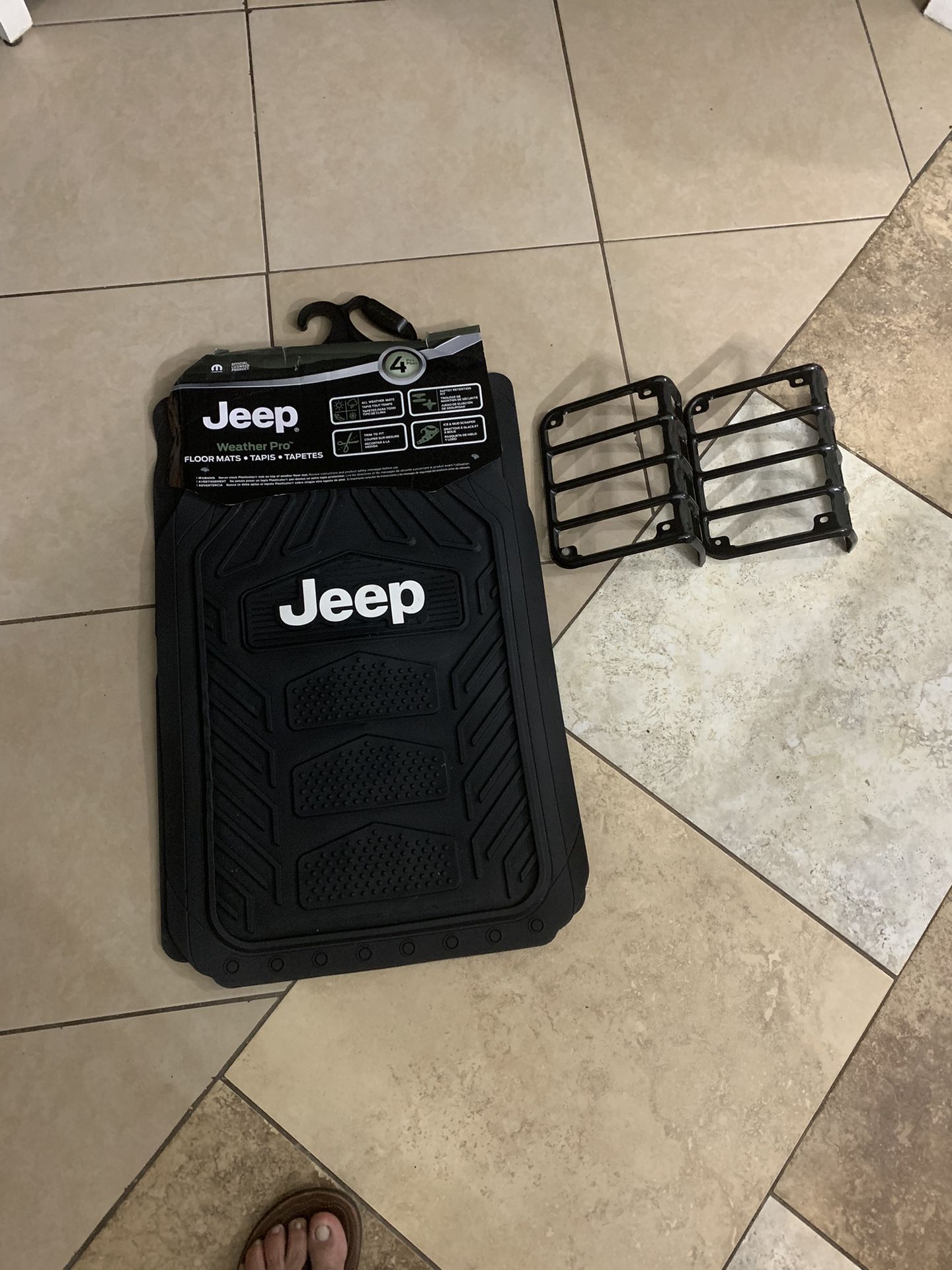 Jeep Head Light,Floor Mats And Trail Light Covers