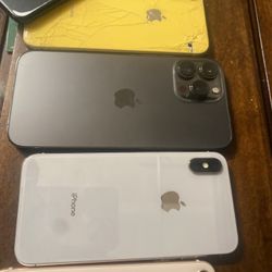 As Is iPhone Lot(8) Parts Parts Work Cracked