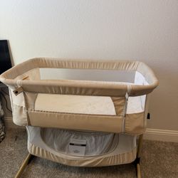 baby bassinet 
