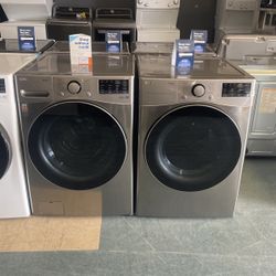 L G Front Load Washer And Dryer Laundry Set‼️
