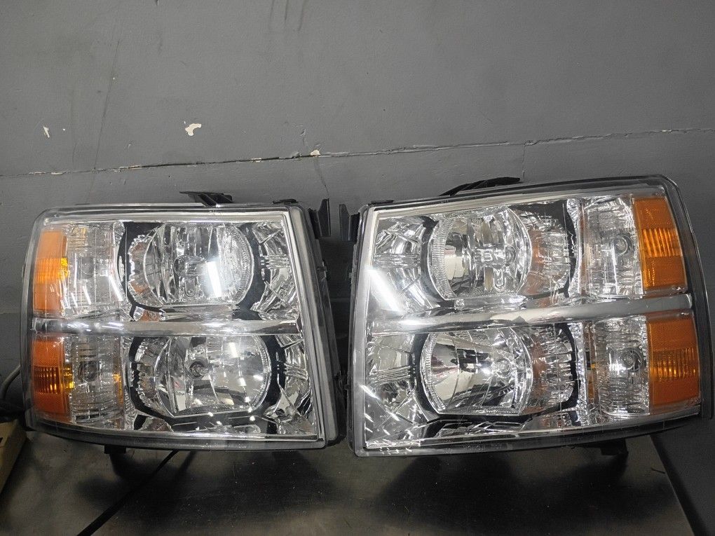 2008-2012 Silverado Headlights 
