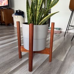 Wooden Planter Stand 