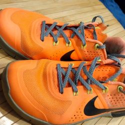Nike Mens Used 8