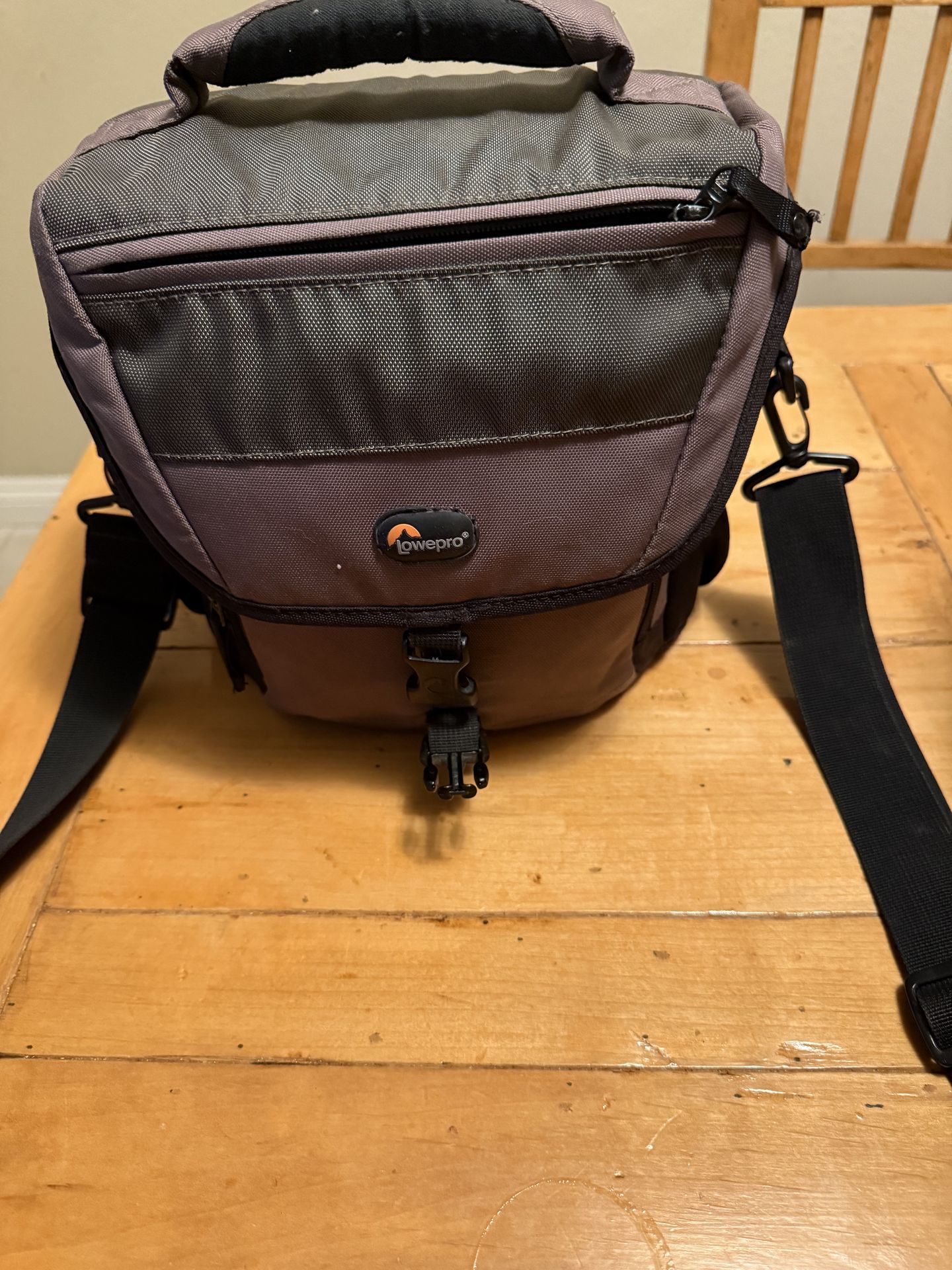 Lowepro Nova 170 AW Camera Bag - All Weather Protection