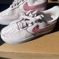 Nike AF1 pink paisley.