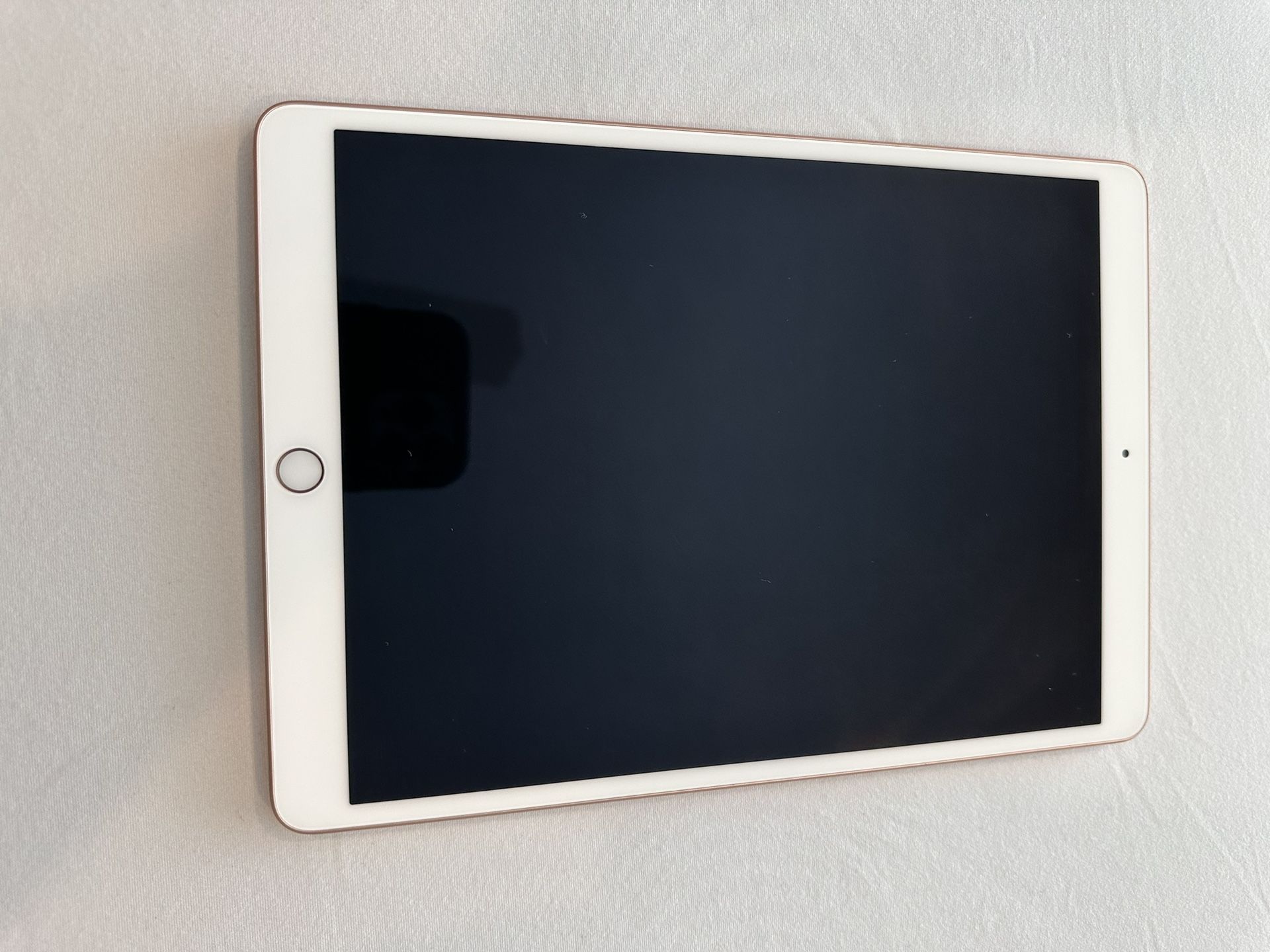 iPad Air 3rd Generation for Sale in Santa Ana, CA - OfferUp