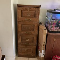 4 Drawer File Cabinet  W/ Working Lock And Key 