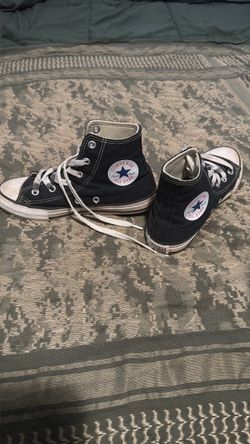 Kids converse size 1 1/2