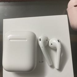 Apple AirPods Only Used For Less The A Week
