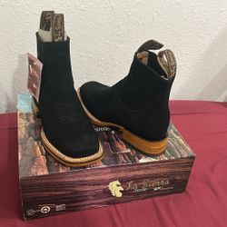 Size  Mex 24 , USA 7
