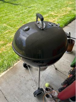 Weber original kettle grill 22-in