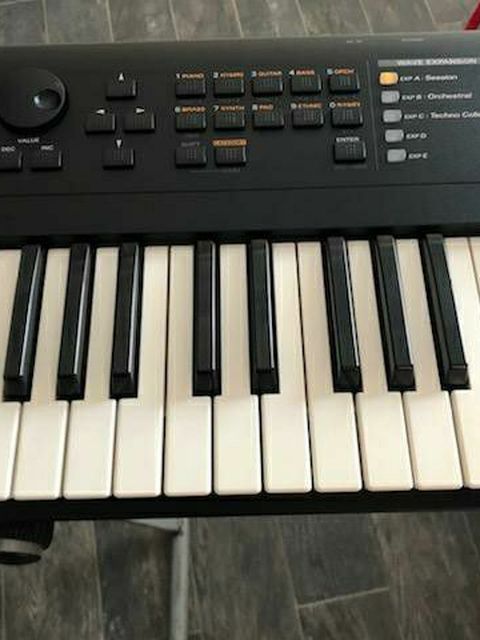 Roland XP 30 , Keyboard