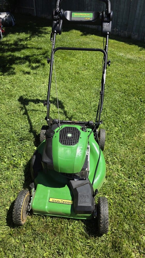 Lawnmower JOhn DEERE