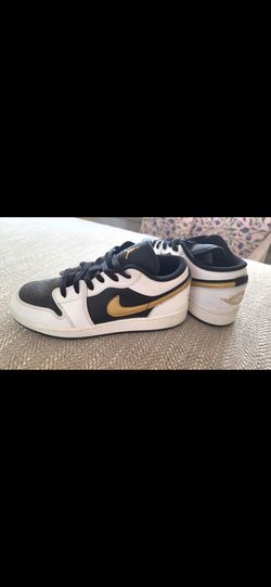 Size 6 youth Nike Air Jordan 1 Low White Black Gold Sneakers