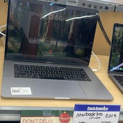 MacBook Pro 2020 13” With Touchbar