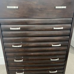5 Drawer Wood Dresser