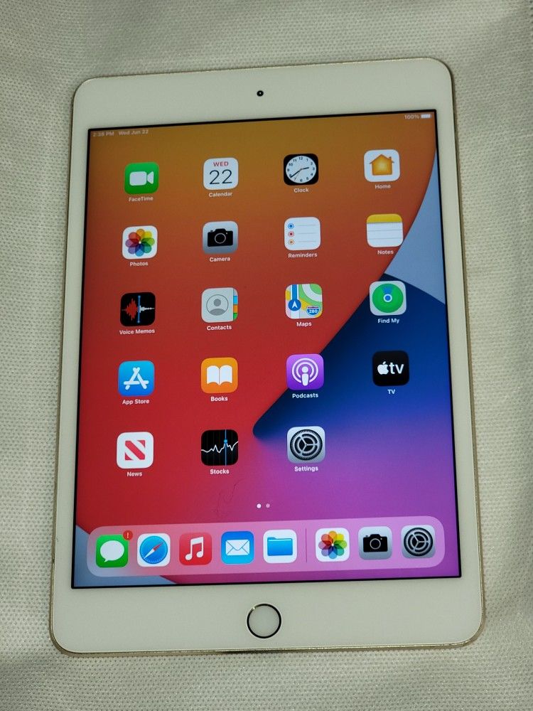 VERY NICE Gold APPLE iPad MINI 4 with 128 GB Storage for Sale