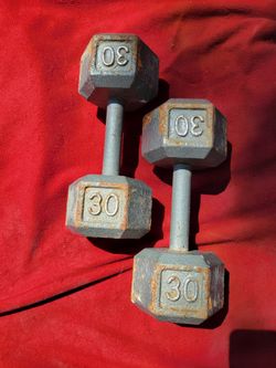 SETS OF 30LB  HEXHEAD DUMBBELLS TOTAL 60LBs
11525 S HALSTED/7111.S WESTERN 
55$  CASH ONLY AS IS