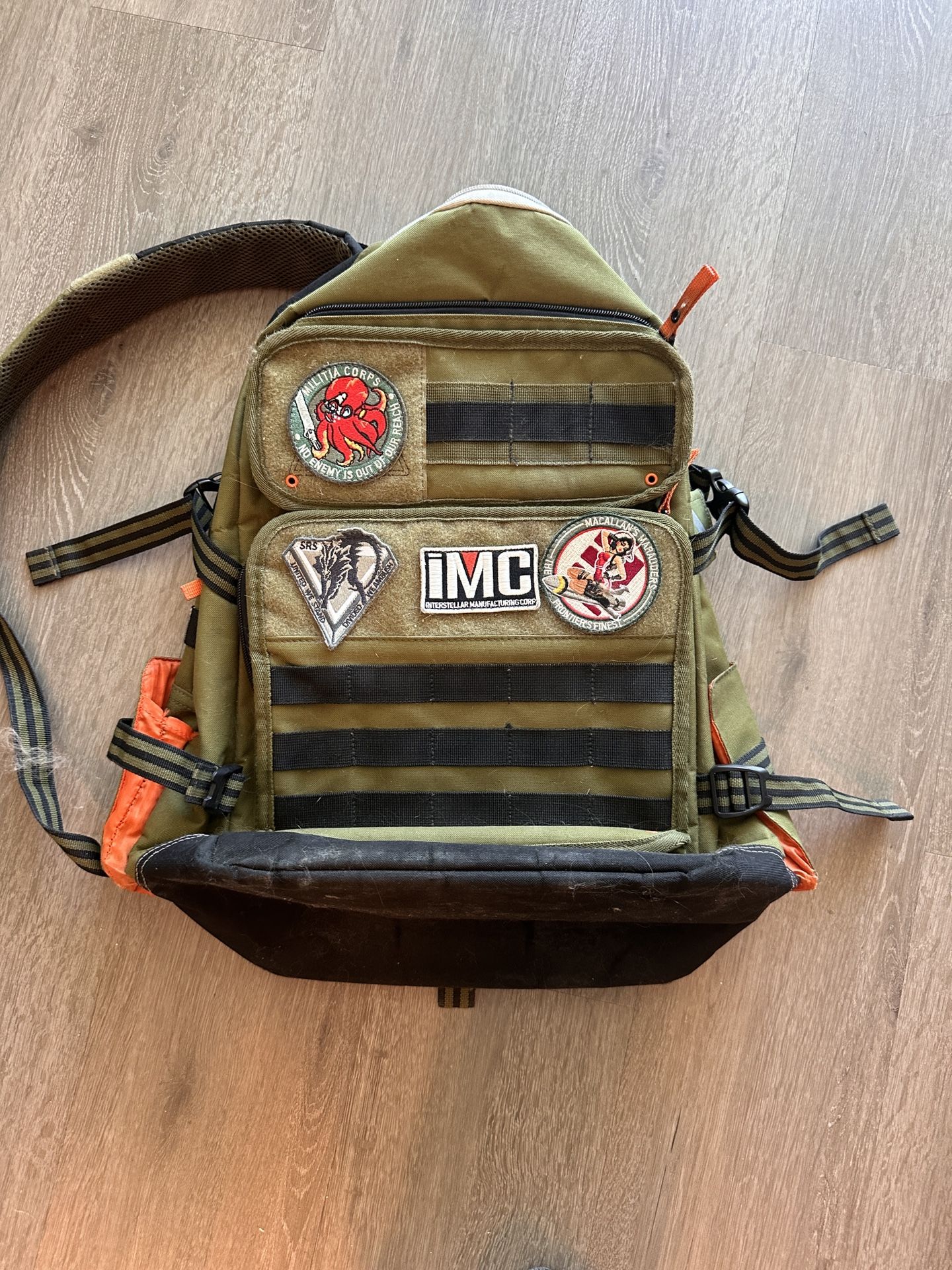 Original Titanfall 2 Backpack With All Patches( No Longer Produced)