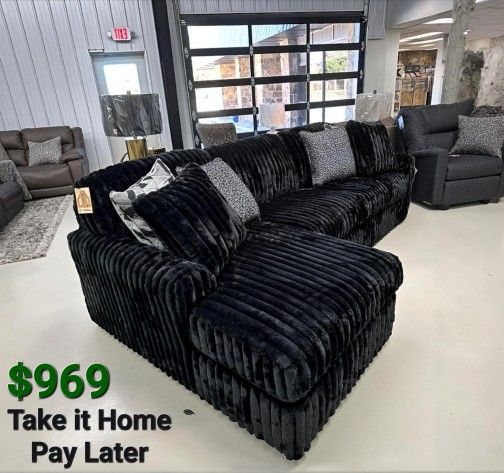 MIDNIGHT-MADNESS ONYX 2-PIECE RAF SECTIONAL SOFA WITH CHAISE