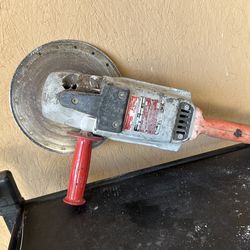Milwaukee Heavy Duty Angle Geinder