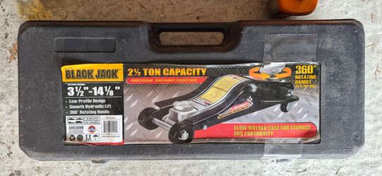 Torin Black Jack 2-1/2 ton low profile jack