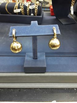 Yellow Gold 10k (.417) 3.9 grams