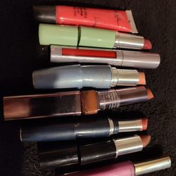 8 Tubes Of Lipstick