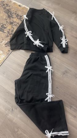 Black Sweatsuit Set Bow Detail