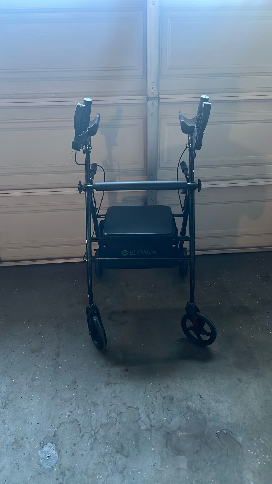 Walker with brakes