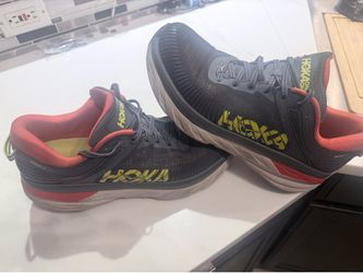 Hoka men’s Bondi 7 size 12 1/2