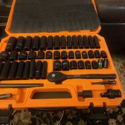 Brand New Heavy Duty Ratchet Set