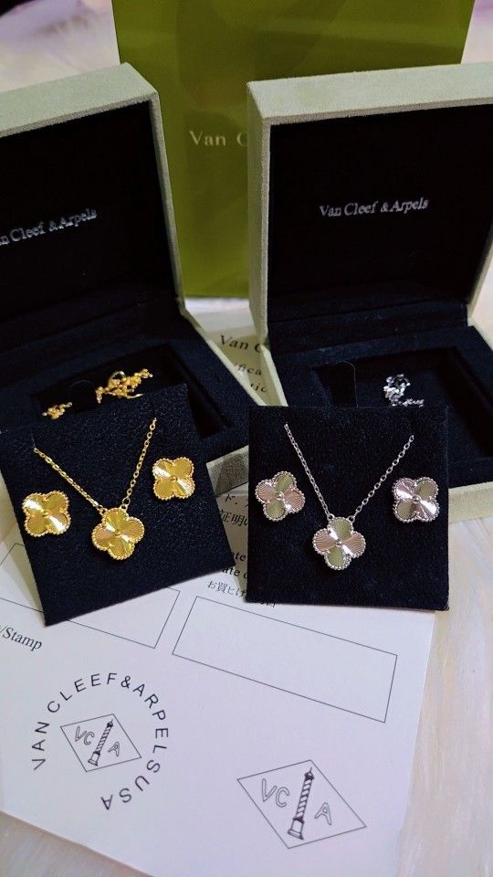 Van Cleef Set