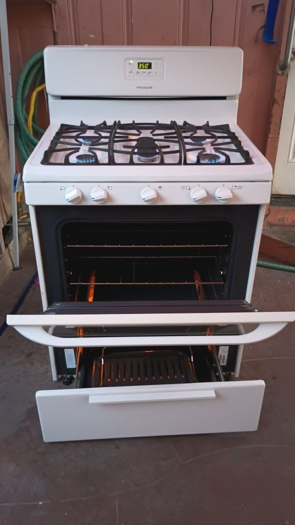 Stove/ Estufa ( Free Delivery 🚚