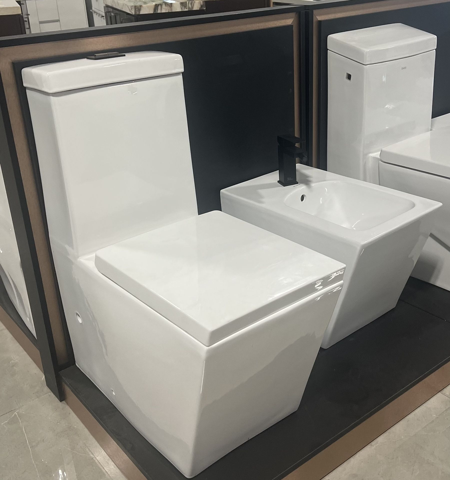 Toilet for Sale in Hialeah, FL OfferUp